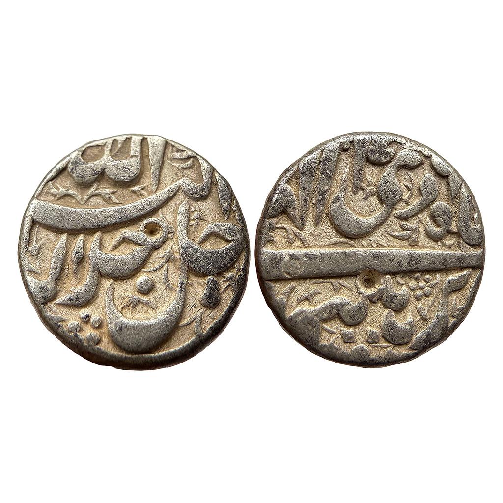 Mughal Akbar Burhanpur Mint Ilahi type Month Di Capricon Silver Rupee