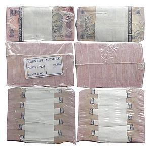 Republic of India full packed rim of 10 bundels 50 Rupees