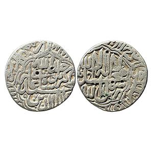 Mughal Akbar Lahore Mint Silver Rupee
