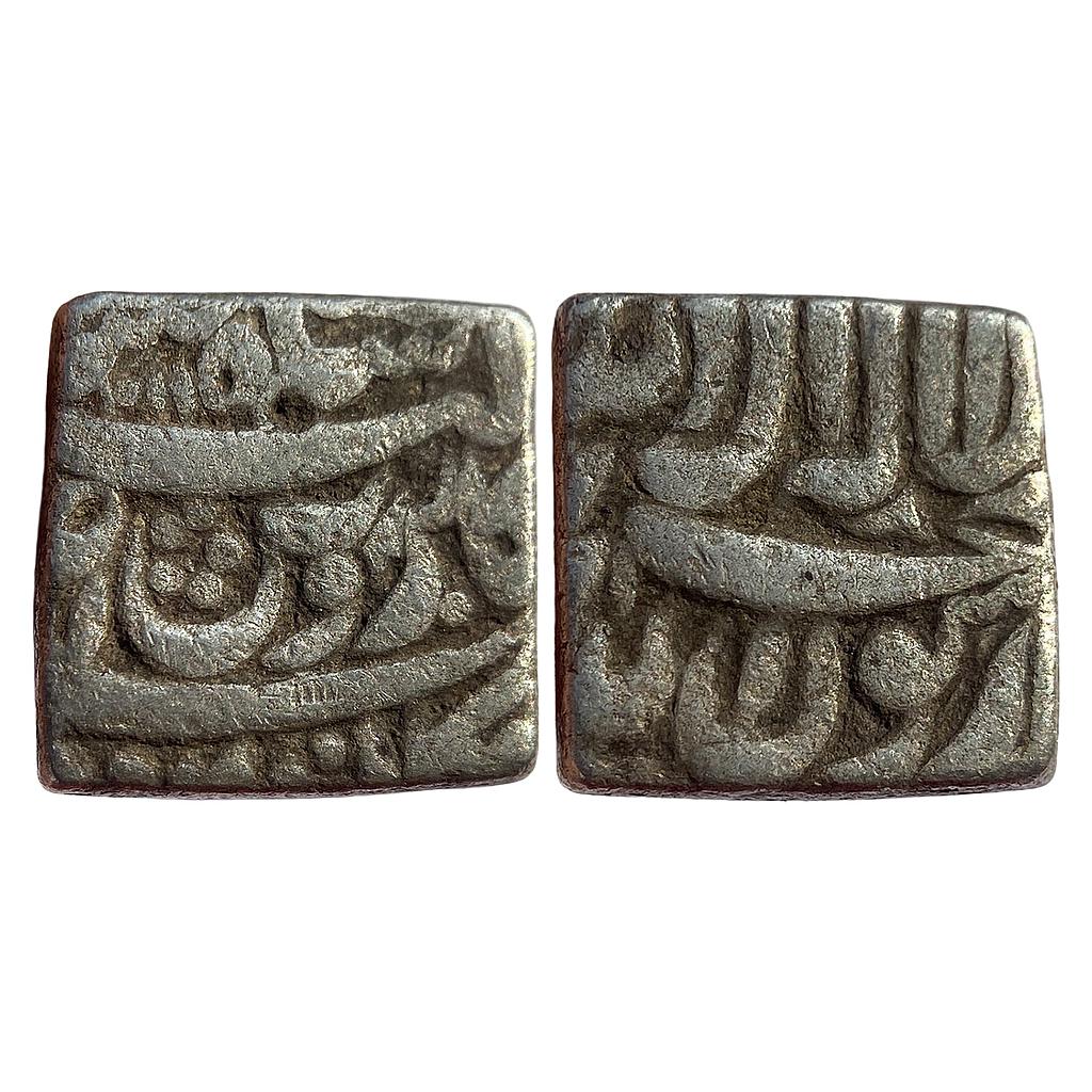 Mughal Akbar Bangala Mint Kaab-e-Roshan Couplet Silver Square Rupee