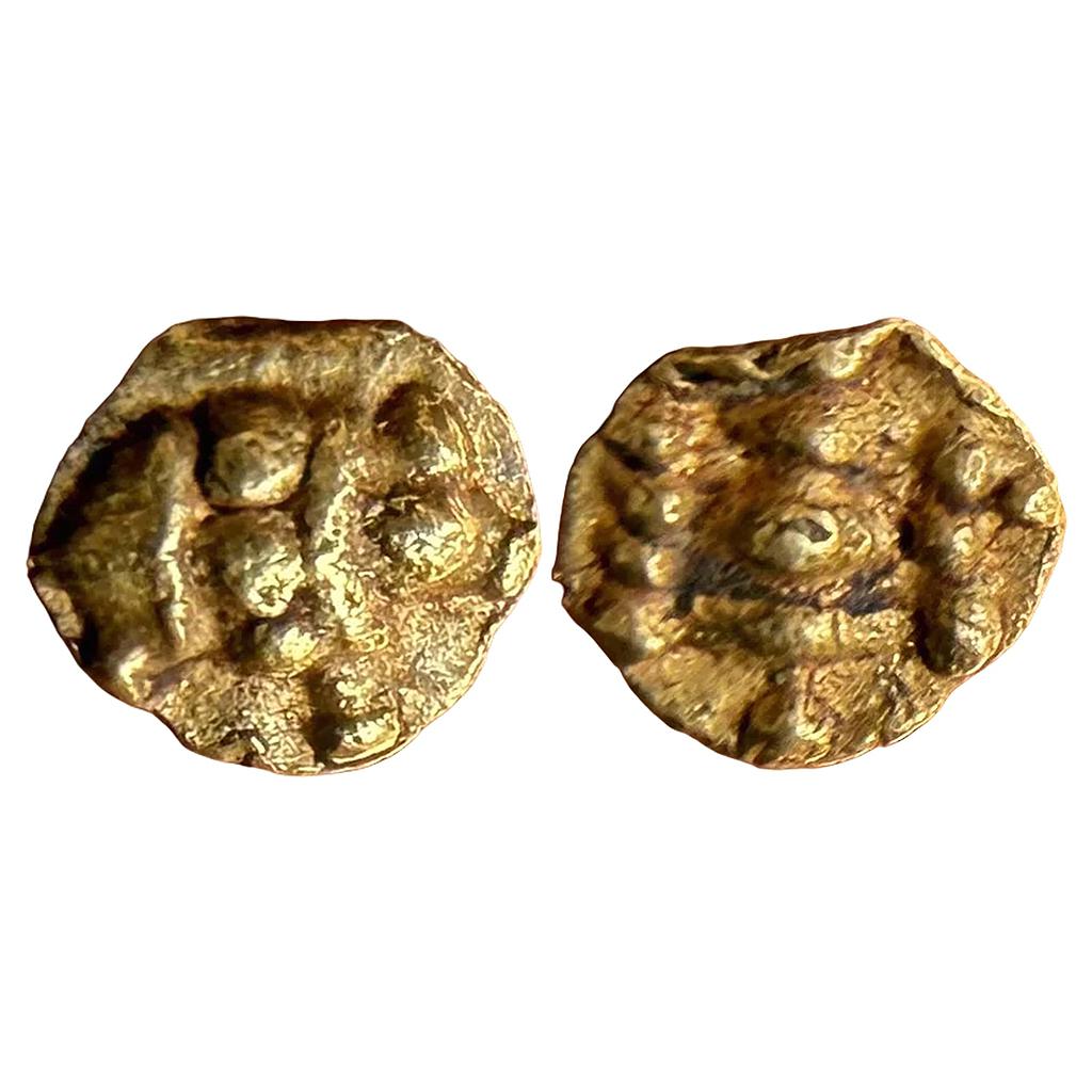 Hindu Medieval Chalukyas of Badami Gold Haga 1/4 Fanam | Virasat Auctions