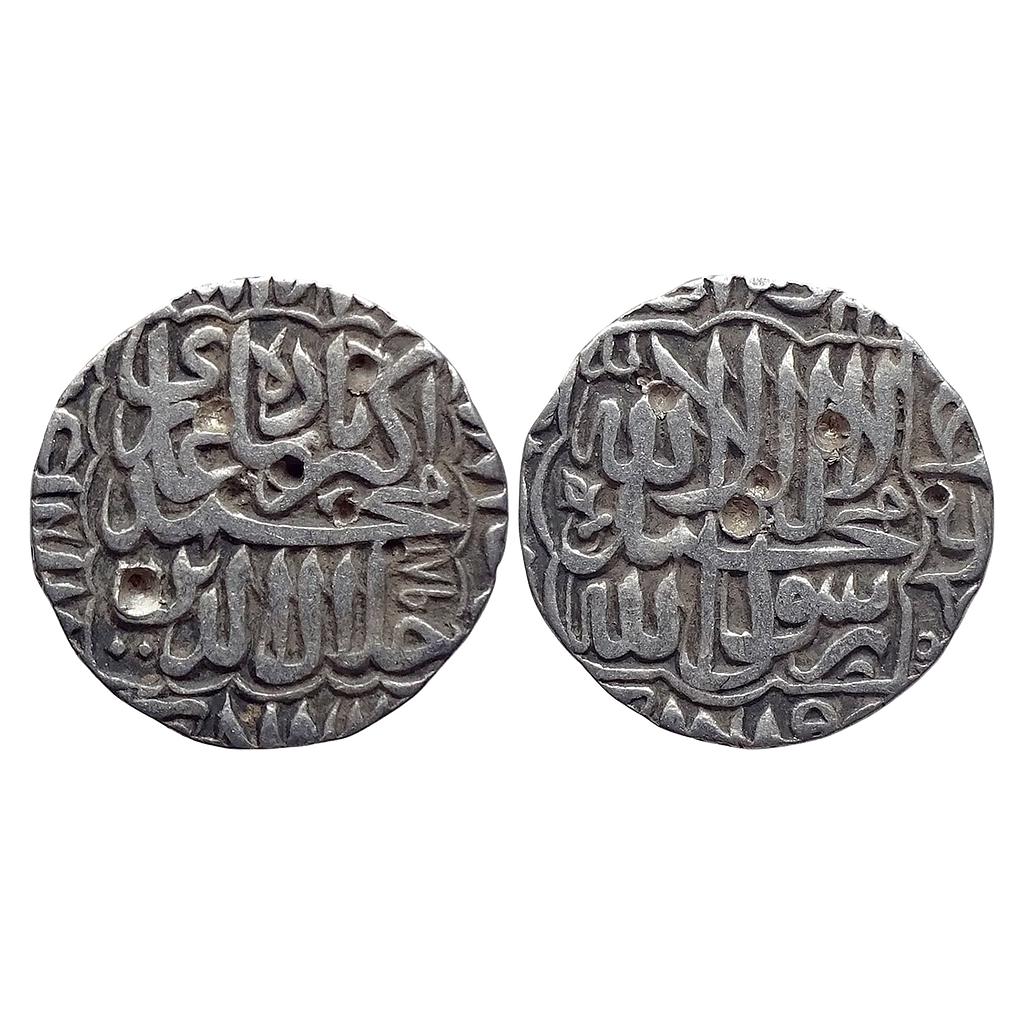 Mughal Akbar Agra or Lahore Mint off flan Silver Rupee