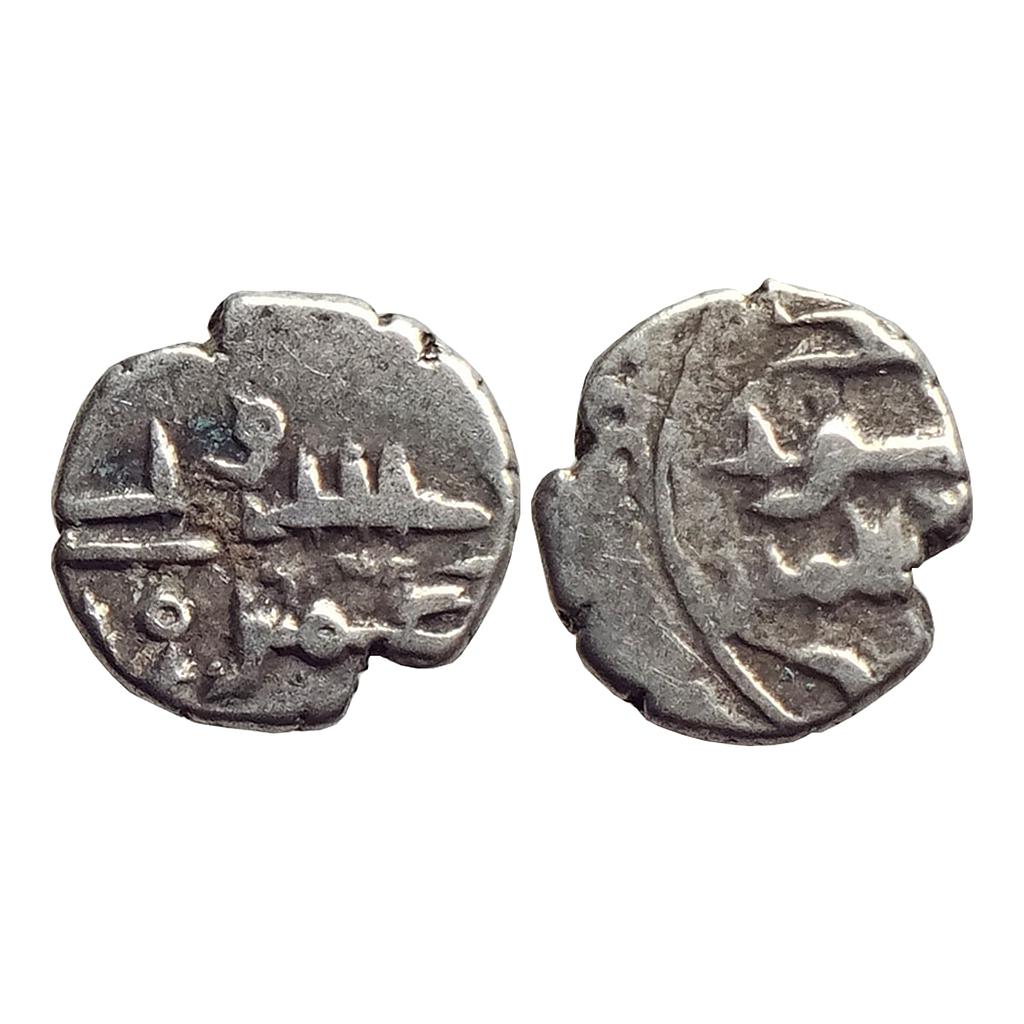 Habbarid Amirs of Mansurah Sind Amir Umar-IV NM ND Silver Damma Qanhari Dirham