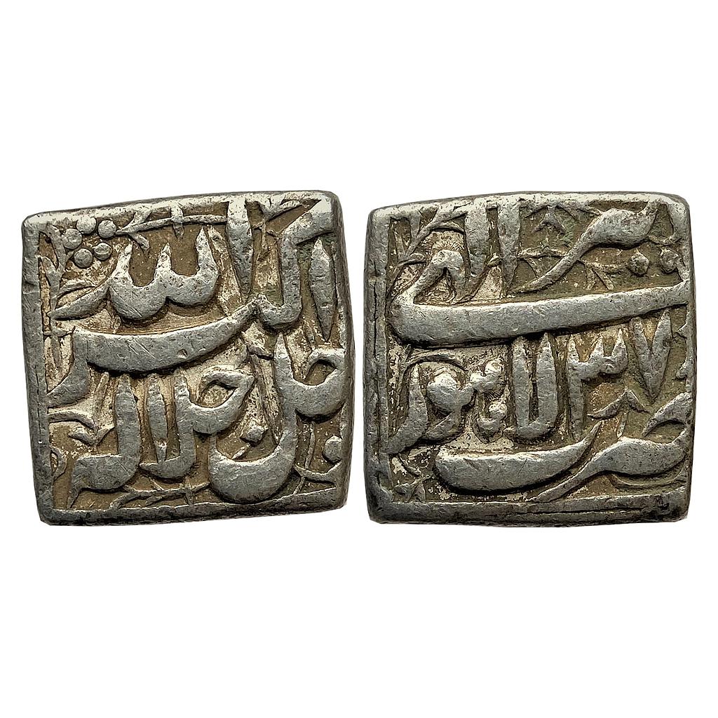 Mughal Akbar Ilahi Month Tir (Cancer) Lahore Mint Jalla Jalalahu type Silver Square Rupee